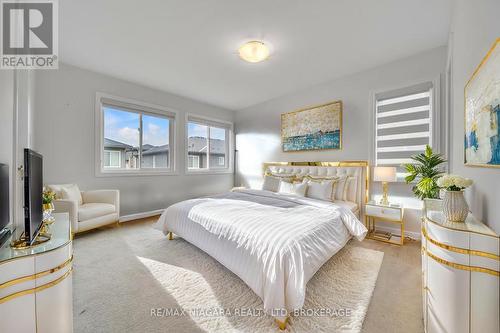 120 Renfrew Trail, Welland (N. Welland), ON - Indoor Photo Showing Bedroom