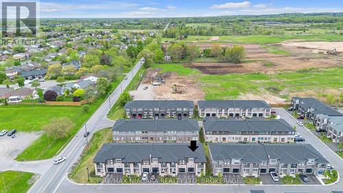 120 Renfrew Trail, Welland (N. Welland), ON - Outdoor With View