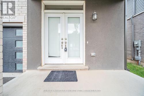120 Renfrew Trail, Welland (N. Welland), ON - Outdoor With Exterior