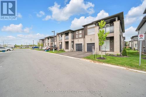 120 Renfrew Trail, Welland (N. Welland), ON - Outdoor With Facade