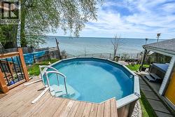 16 WILCOX Drive Peacock Point, ON N0A 1L0