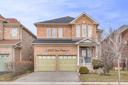 3319 Tacc Drive  Mississauga, ON L5M 0K4