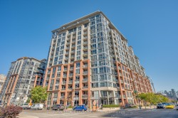 421-1 Shaw Street  Toronto, ON M6K 0A1