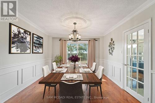Virtual/Dining Rm - 2032 Shannon Drive, Mississauga, ON - Indoor Photo Showing Dining Room