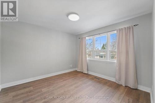 2032 Shannon Drive, Mississauga, ON - Indoor Photo Showing Other Room