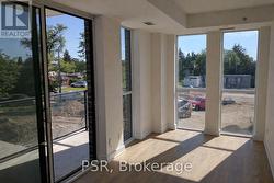 211 - 150 FAIRVIEW MALL DRIVE  Toronto, ON M2J 0E7