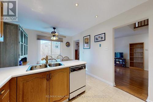 5 Valley Crescent, Aurora, ON - Indoor Photo Showing Kitchen With Double Sink