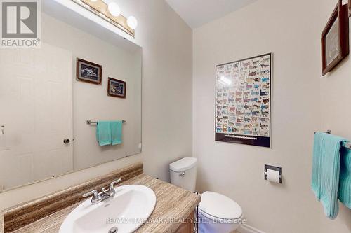 5 Valley Crescent, Aurora, ON - Indoor Photo Showing Bathroom
