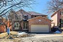 5 Valley Crescent, Aurora, ON  - Outdoor 