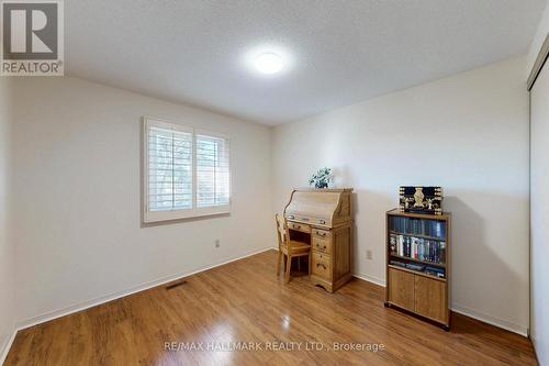 5 Valley Crescent, Aurora, ON - Indoor