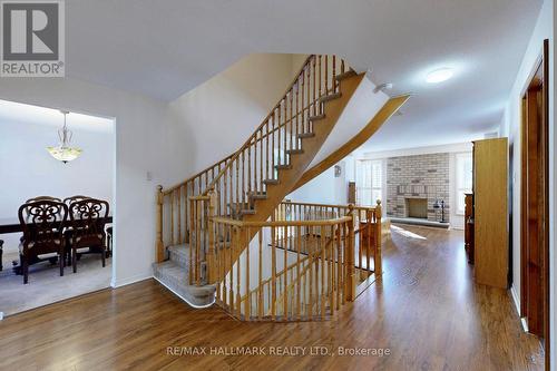 5 Valley Crescent, Aurora, ON - Indoor Photo Showing Other Room