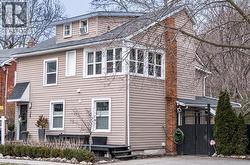 39 PARK Street E Dundas, ON L9H 1C9