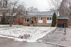 22 HOPECREST CRESCENT Toronto, ON M1K 2K4