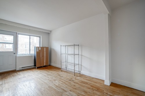 Salon - 6743 Av. Fielding, Montréal (Côte-Des-Neiges/Notre-Dame-De-Grâce), QC - Indoor Photo Showing Other Room