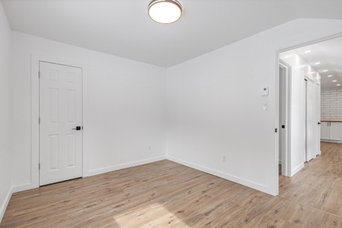 Chambre à coucher - 5 Rue Beaulne, Waterloo, QC - Indoor Photo Showing Other Room