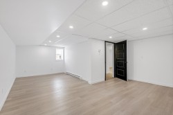 Family Room - 