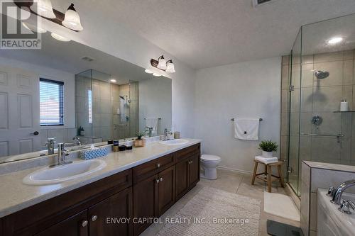 402 Palamino Place, Waterloo, ON - Indoor Photo Showing Bathroom
