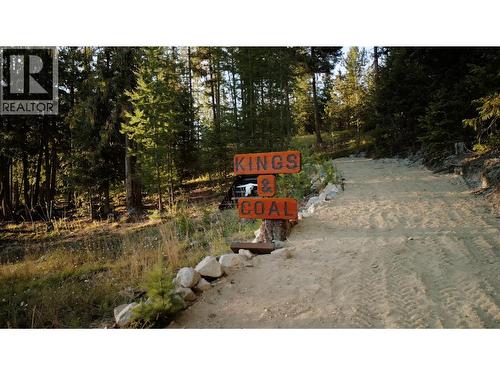 Driveway - 475 Bluenose Road, Coldstream, BC - Outdoor