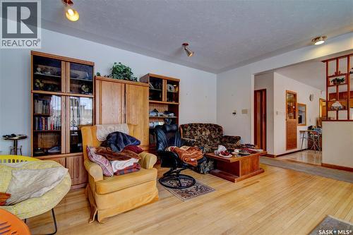 4550 2Nd Avenue, Regina, SK - Indoor