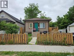 131 M AVENUE S  Saskatoon, SK S7M 2K1
