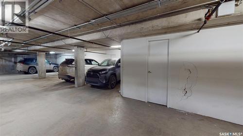 214 412 Willowgrove Square, Saskatoon, SK - Indoor Photo Showing Garage