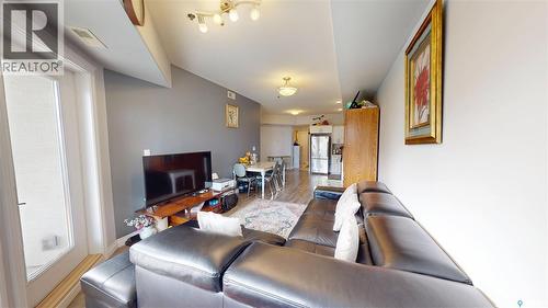 214 412 Willowgrove Square, Saskatoon, SK - Indoor Photo Showing Living Room
