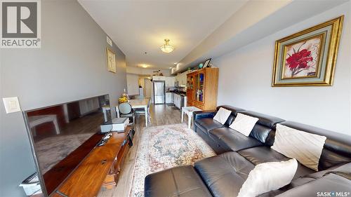 214 412 Willowgrove Square, Saskatoon, SK - Indoor Photo Showing Living Room