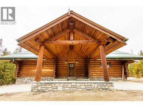 Log Home - Front View - 475 Bluenose Road, Coldstream, BC 