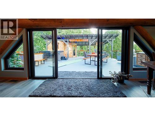 Lodge - Patio - 475 Bluenose Road, Coldstream, BC 