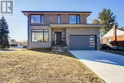 53 SAUGEEN CRESCENT Toronto, ON M1K 3M8