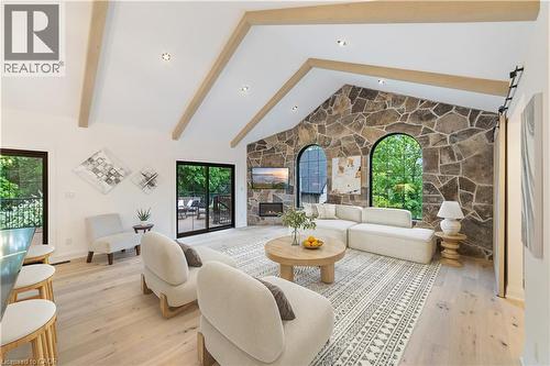 Virtually staged - 515 Hamilton Drive, Ancaster, ON - Indoor Photo Showing Other Room