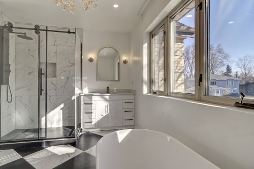 Salle de bains - 268 Alice-Carrière Street, Beaconsfield, QC - Indoor Photo Showing Bathroom