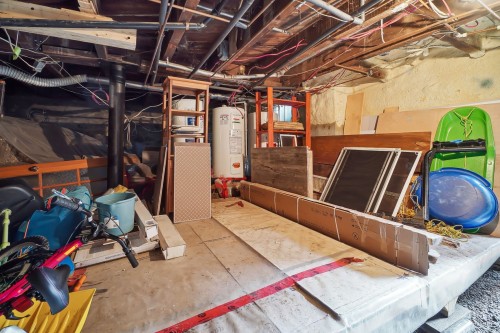 Rangement - 5888 Rue De St-Vallier, Montréal (Rosemont/La Petite-Patrie), QC - Indoor Photo Showing Basement