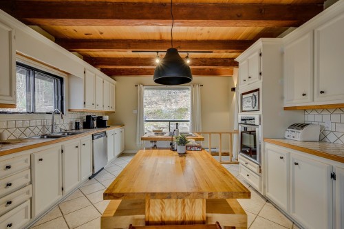 Kitchen - 29 Ch. Des Sources, Saint-Sauveur, QC - Indoor Photo Showing Kitchen With Double Sink