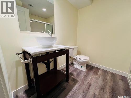 29 500 Battleford Trail, Swift Current, SK - Indoor Photo Showing Bathroom