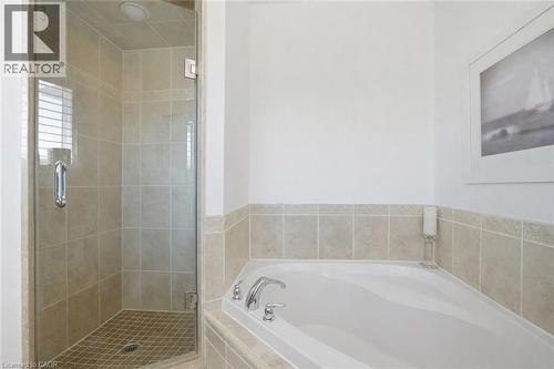 4020 Alexan Crescent, Burlington, ON - Indoor Photo Showing Bathroom