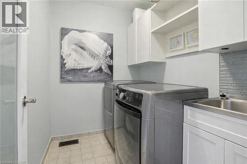 4020 Alexan Crescent, Burlington, ON - Indoor Photo Showing Laundry Room