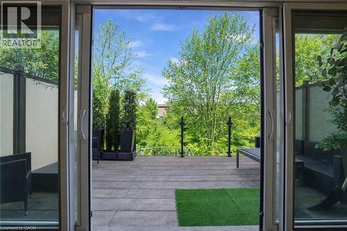 4020 Alexan Crescent, Burlington, ON - Outdoor With Deck Patio Veranda