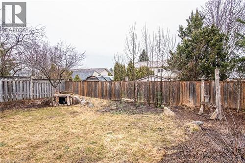 View of fenced backyard - 236 Dartmoor Crescent, Waterloo, ON - Outdoor