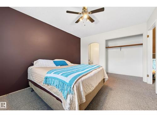 4112 30 Av Nw, Edmonton, AB - Indoor Photo Showing Bedroom