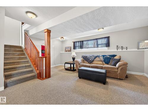 4112 30 Av Nw, Edmonton, AB - Indoor