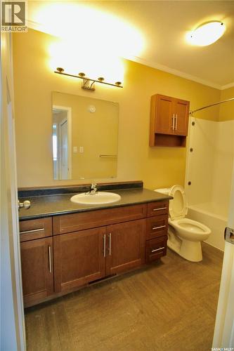 308 115 Dalgleish Link, Saskatoon, SK - Indoor Photo Showing Bathroom