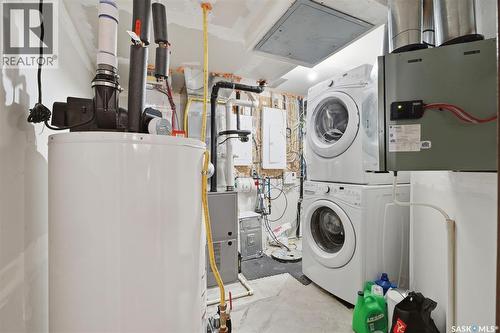 434 Pichler Crescent, Saskatoon, SK - Indoor Photo Showing Laundry Room