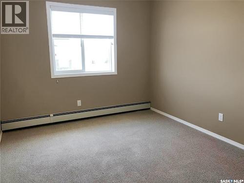 3 & 4 825 Gladstone Street E, Swift Current, SK - Indoor Photo Showing Other Room
