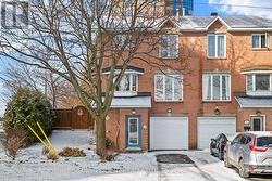 30 MAPLEHURST AVENUE  Ottawa, ON K2H 9G2