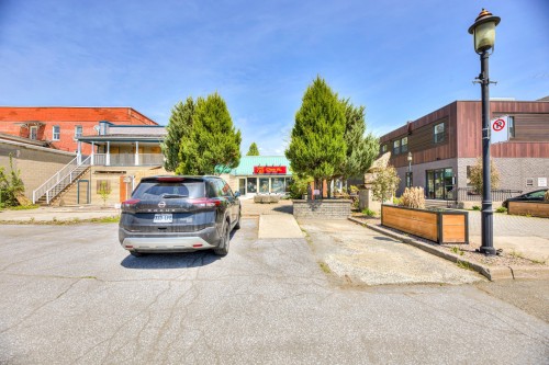 Cour - 244 Rue Principale E., Farnham, QC - Outdoor