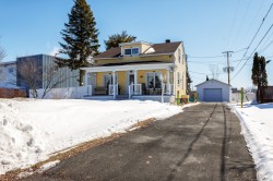 170 Rue St-Joseph  Sainte-Anne-Des-Plaines, QC J5N 3W9