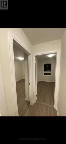 10 - 51 Sparrow Avenue, Cambridge, ON - Indoor Photo Showing Other Room