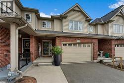 5848 OSPREY Avenue Niagara Falls, ON L2H 0G1
