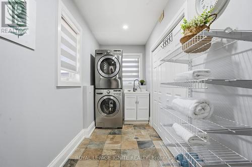 930 Old Derry Road, Mississauga, ON - Indoor Photo Showing Laundry Room